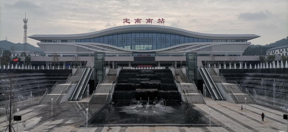 赣深高铁最新13个站点,赣深高铁最新13个站点，一路飞驰，见证学习与变化的力量