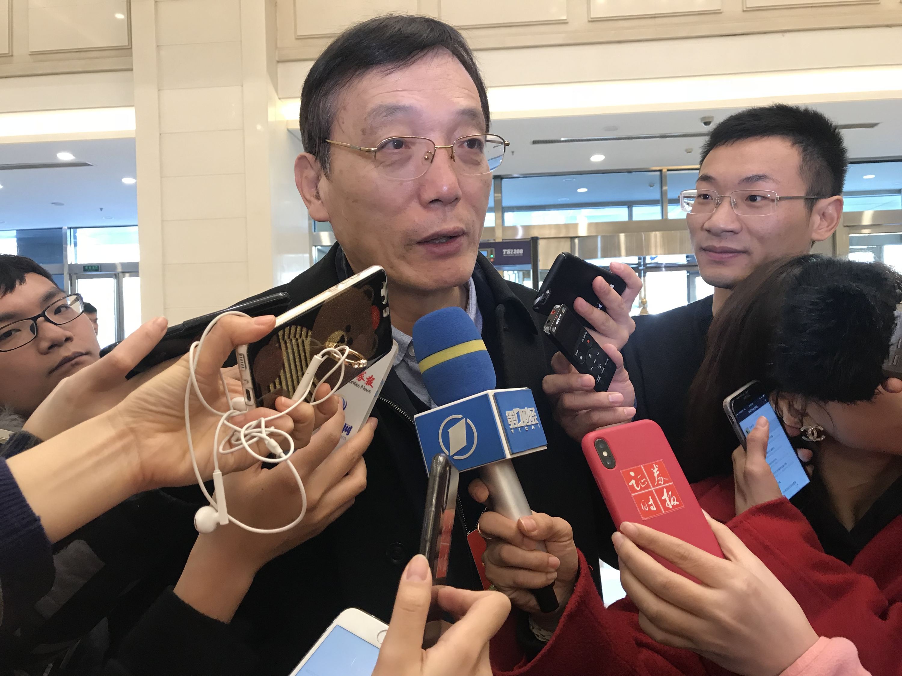 刘世锦最新言论及日常故事聚焦