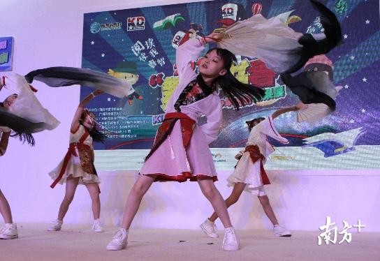 这就是街舞最新队长——舞动生活的激情篇章