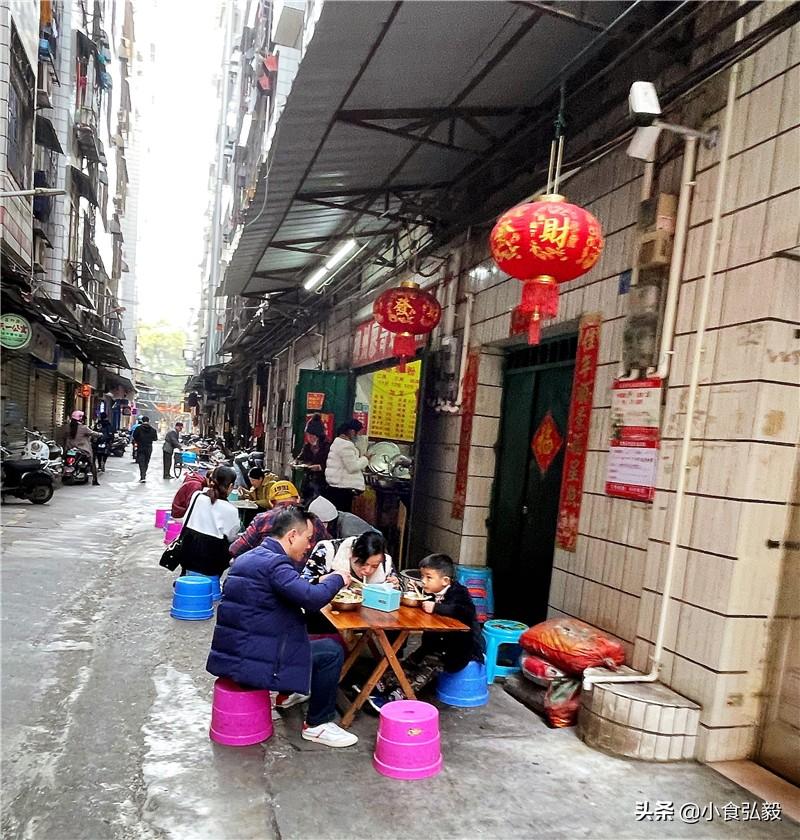 以家人之名最新视频，小巷深处的特色小店探秘之旅
