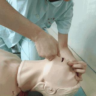最新心肺复苏操作流程详解与论述