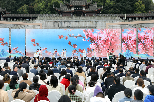 眉山市最新新闻，拥抱自然，探索内心的桃花源