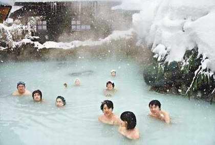 最新裸浴现象，深度解析一种文化潮流