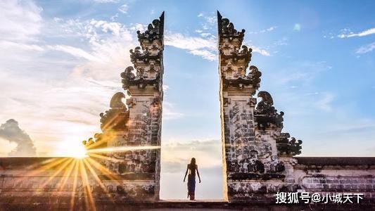 巴厘岛今日最新动态，旅游繁荣背后的挑战与机遇